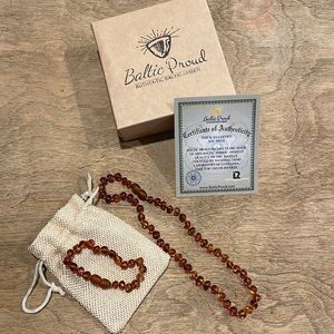 Amber necklace and bracelet